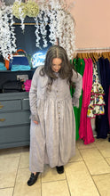 Load image into Gallery viewer, Belle &amp; Bracken Berneray Coat in Silversands Grey